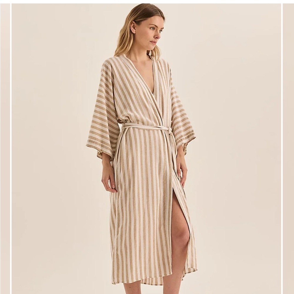 NWT Gingerlilly linen wrap cover up, size M